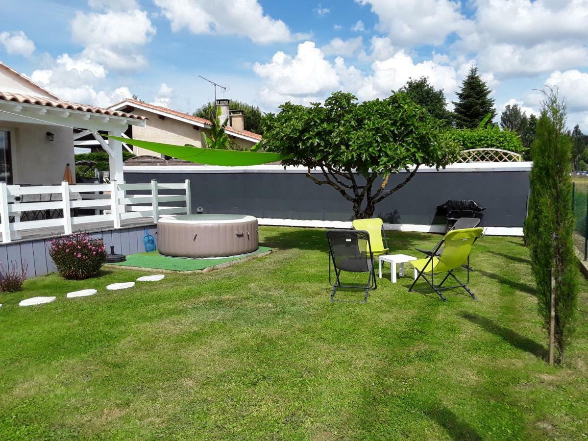 La Riviere Villa Pujols  Exterior photo