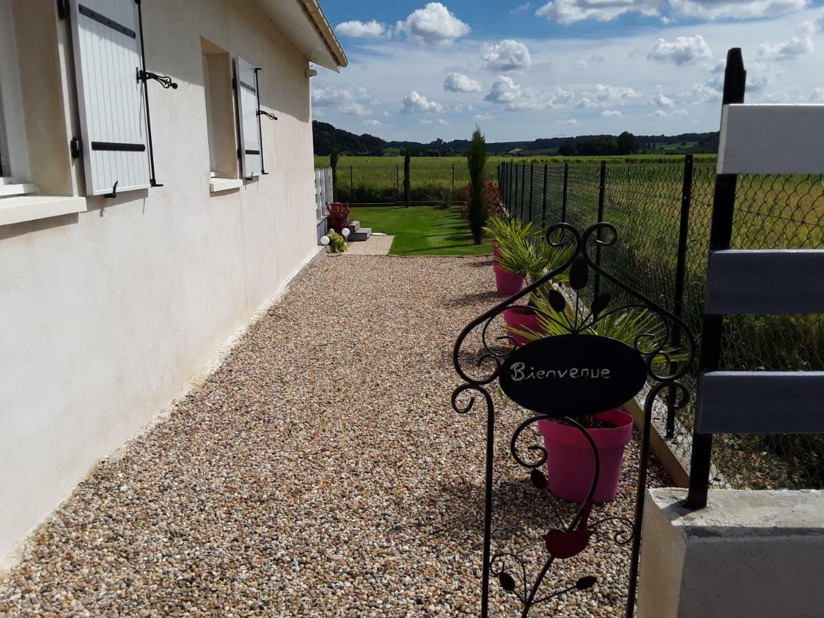 La Riviere Villa Pujols  Exterior photo